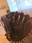 Wilson A800 Optima Chocolate Leather 11 3/4" Baseball Glove Hand Thrower. Fixed Price $30.00.