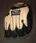 Louisville Slugger 9.5" LS952P Baseball Glove Left Hand Youth. Fixed Price $28.50.