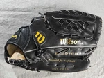 Wilson Optima Gold Series OG1-A9810 Baseball Glove Rht. Fixed Price $20.00.