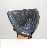 Mizuno Finch 12.5 Gpp 1257D3 Black Rht Leather Power Lock Softball Glove Euc. Fixed Price $29.99.