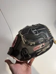 Louisville Slugger Diva Womens Ladies Softball Glove 12 Rht. Fixed Price $30.00.