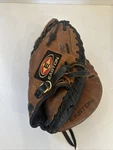 Easton EPS20W Women 12 Softball Catchers Mitt. Fixed Price $97.52.