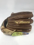 New Other Mizuno Classic Fastpitch Series GCF1201 Lht Glove Brown/tan. Fixed Price $79.95.