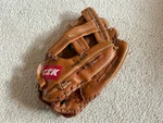 Baseball Glove Ssk (dpg 585) Rht -. Fixed Price $19.88.