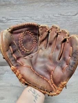 Vintage Macgregor Leather Baseball Glove Rht Model G75R. Fixed Price $29.99.