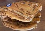 Spalding Rod Carew Advisory Staff Baseball Glove Mitt 42-5323 Rh Vintage Leather. Fixed Price $29.99.