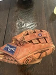 Spalding 42-829 Baseball Glove Competition Series Rht. Fixed Price $18.88.